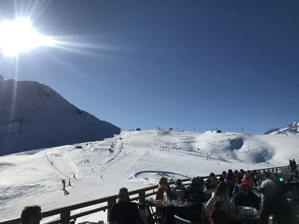 Marcin Duzinkiewicz_L'Alpage_Saint-François-Longchamp_review