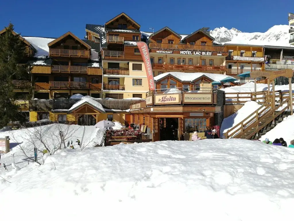 Jaron Viëtor_LE GALTA vous accueille l'Hiver Prochain_Saint-François-Longchamp_review