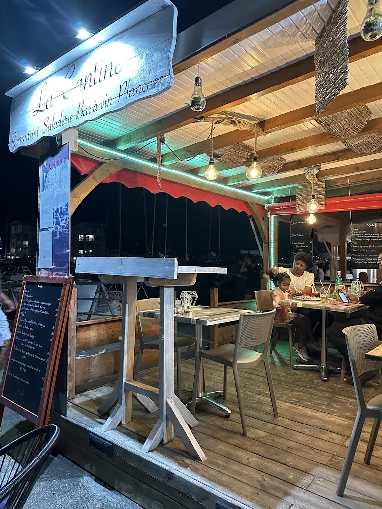 Cindy W_La Cantine_Guadeloupe_review