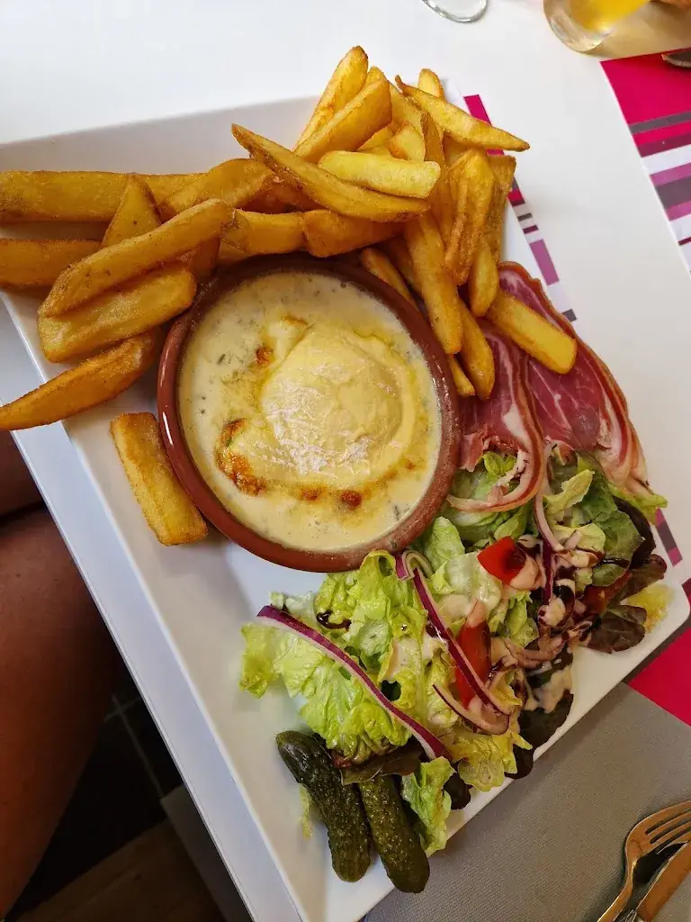 Menu_HTAG_Saint-Gervais-d'Auvergne_image_2