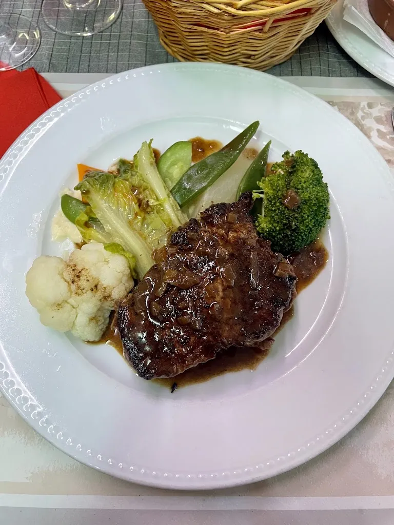 L Wang_Bouchon du Bon-Nant_Saint-Gervais-les-Bains_review