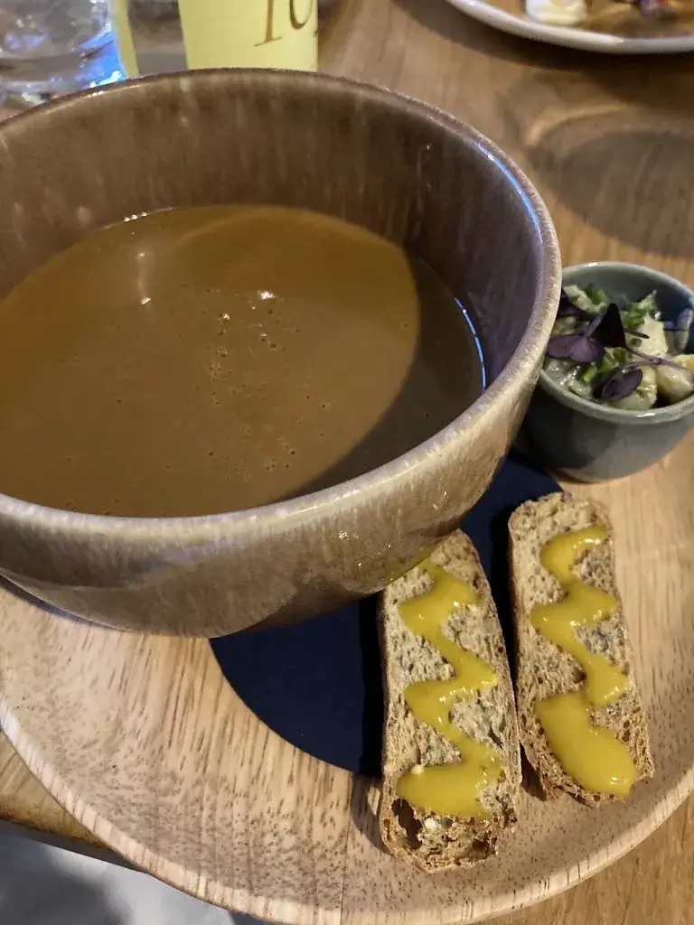 Monica Rivera_Le Saint Joseph_Garenne-Colombes_review