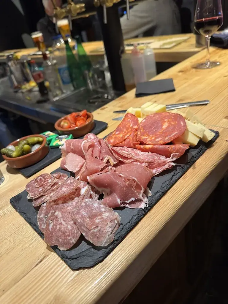 L'Avalanche_Saint-Jean-d'Aulps_slider_image_2