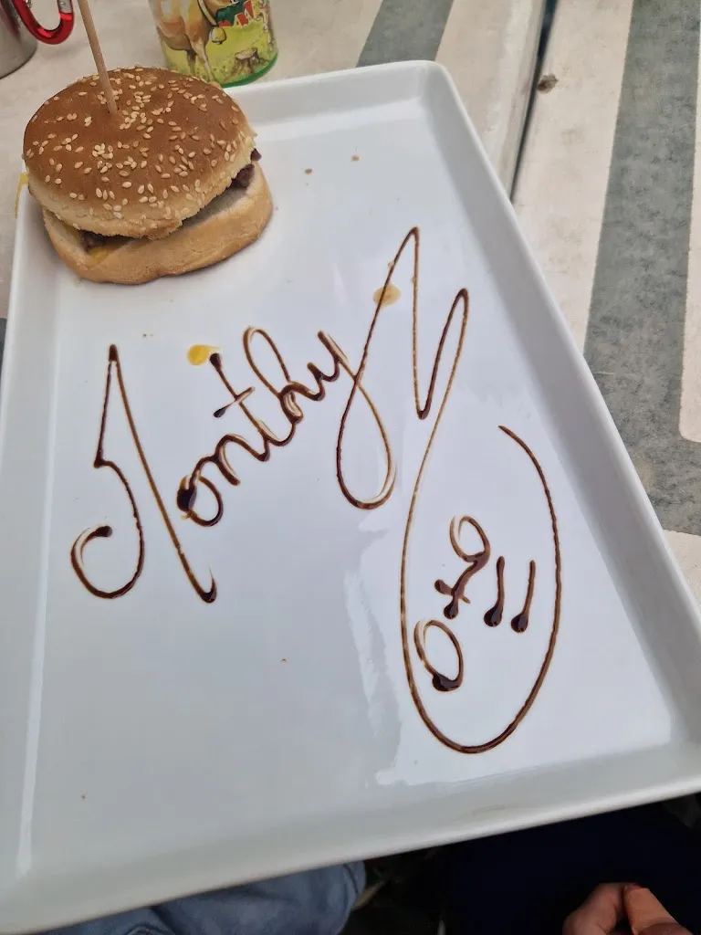 J B_Chez Tony, Burger Savoyard, Saint Jean d'Aulps_Saint-Jean-d'Aulps_recensione