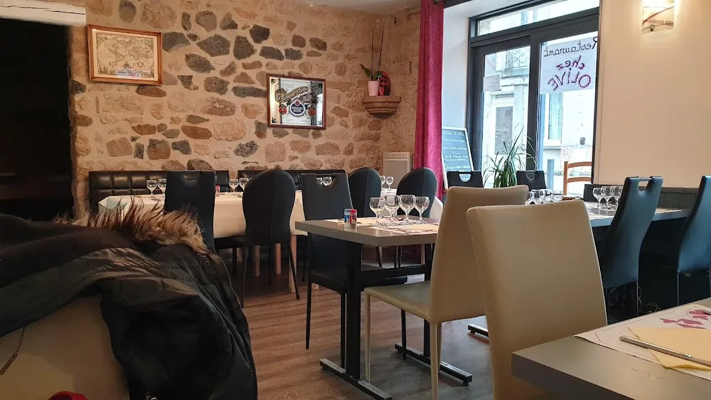 Tom Joe_Restaurant Chez Olive_Saint-Julien-Chapteuil_review