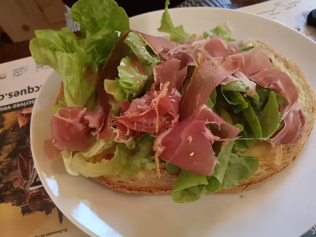 Menü_l’Estaminet_Saint-Julien-Chapteuil_Bild_5