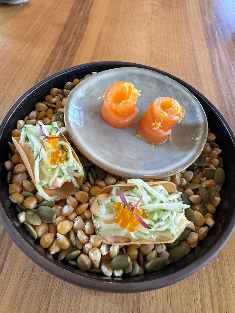 Melanie Jensen_Le Cairn_Saint-Jean-de-Sixt_review