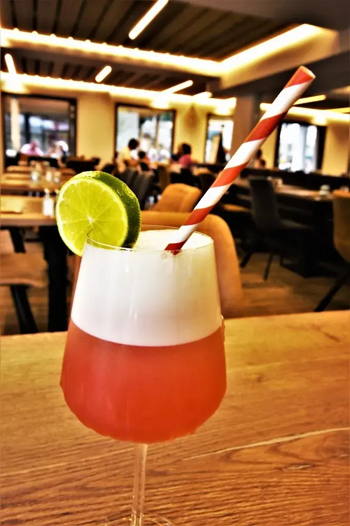 brasserie - cave à vins - les 2 bouchons_Saint-Jean-de-Sixt_slider_image_3