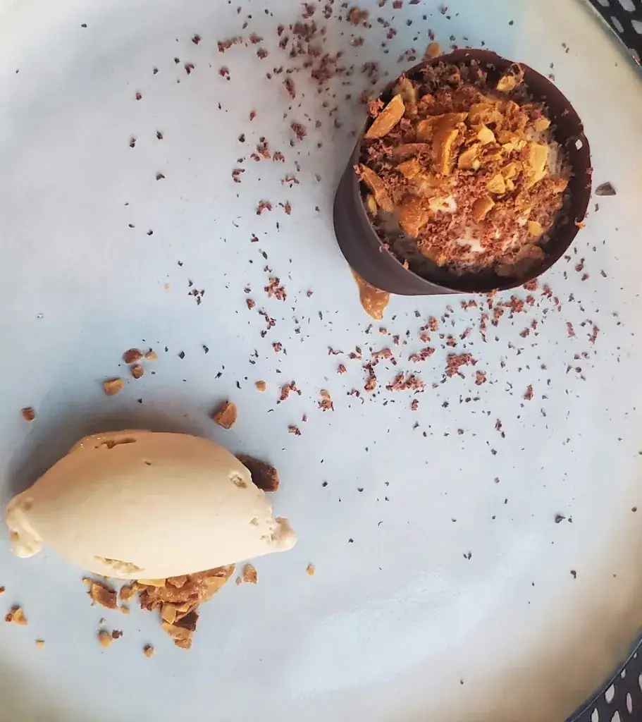 fredo brico_Restaurant Le Peille_Saint-Jean-de-Sixt_review