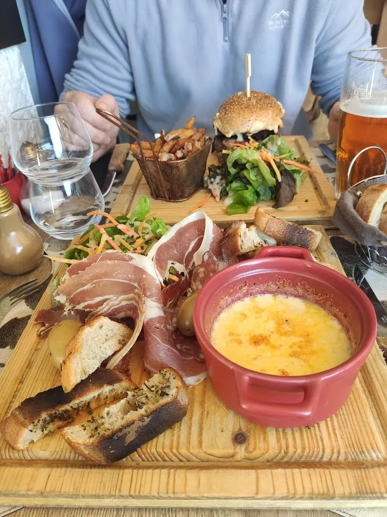 Menu_L'Escapade Restaurant_Saint-Jean-de-Sixt_image_5