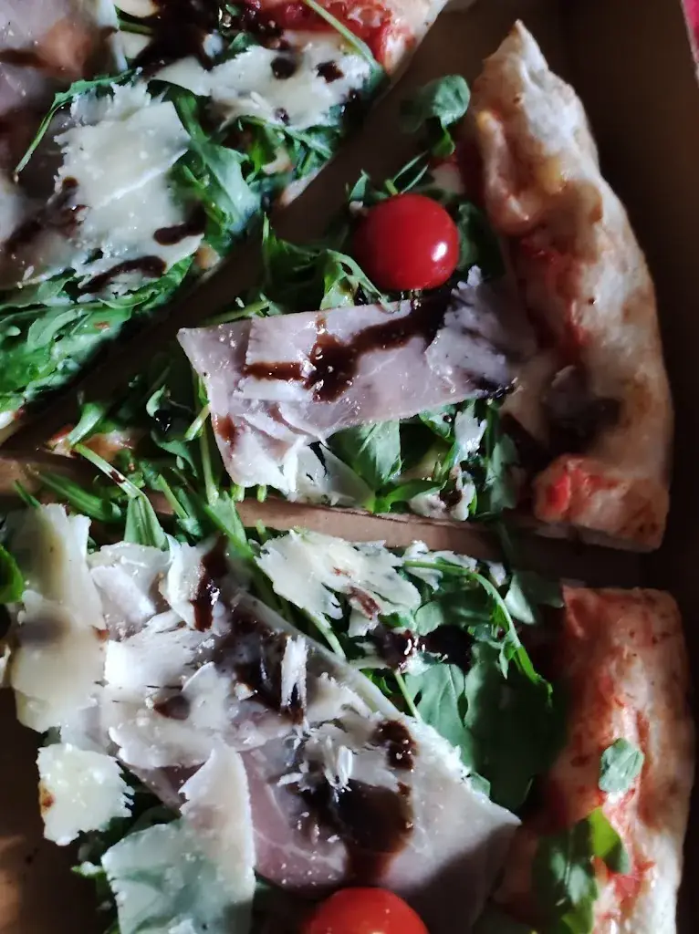 Menu_Pizza Pietro_Saint-Jean-de-Sixt_image_5