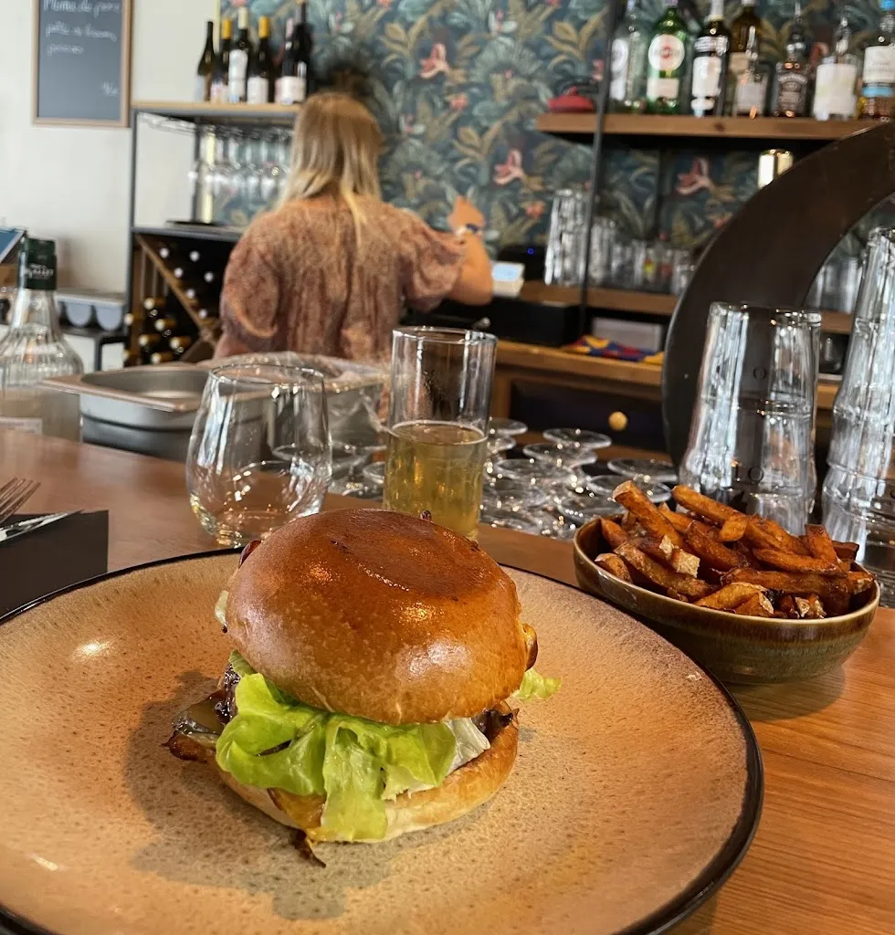 Claire Stefanides_Skali - Restaurant ✦ Street food_Saint-Jean-de-Sixt_review