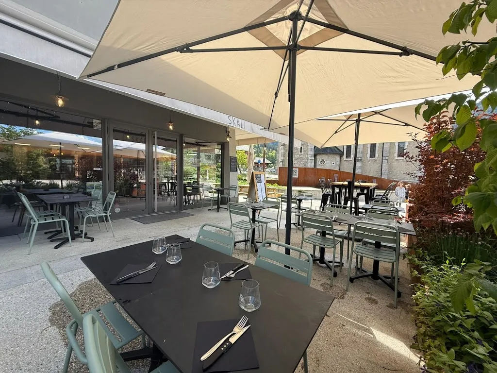 Skali - Restaurant ✦ Street food Restaurant in Saint-Jean-de-Sixt