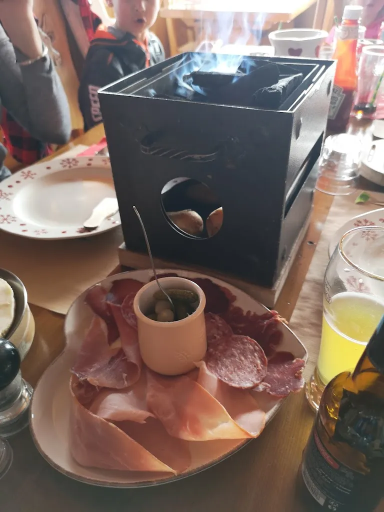 El hombre Pedrosa_Restaurant le Vieux Mazot_Saint-Jeoire_review