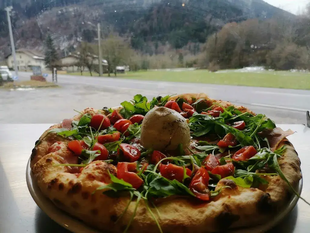 Restaurant - Pizzeria MANGIO PIZZA restaurant in Saint-Jeoire