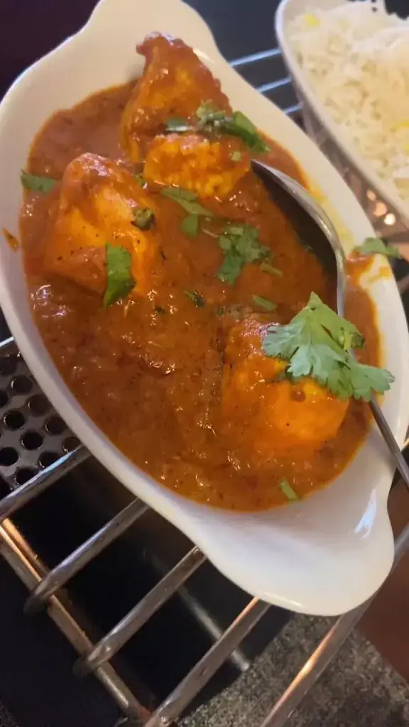 Taj Mahal_Saint-Julien-en-Genevois_slider_image_2