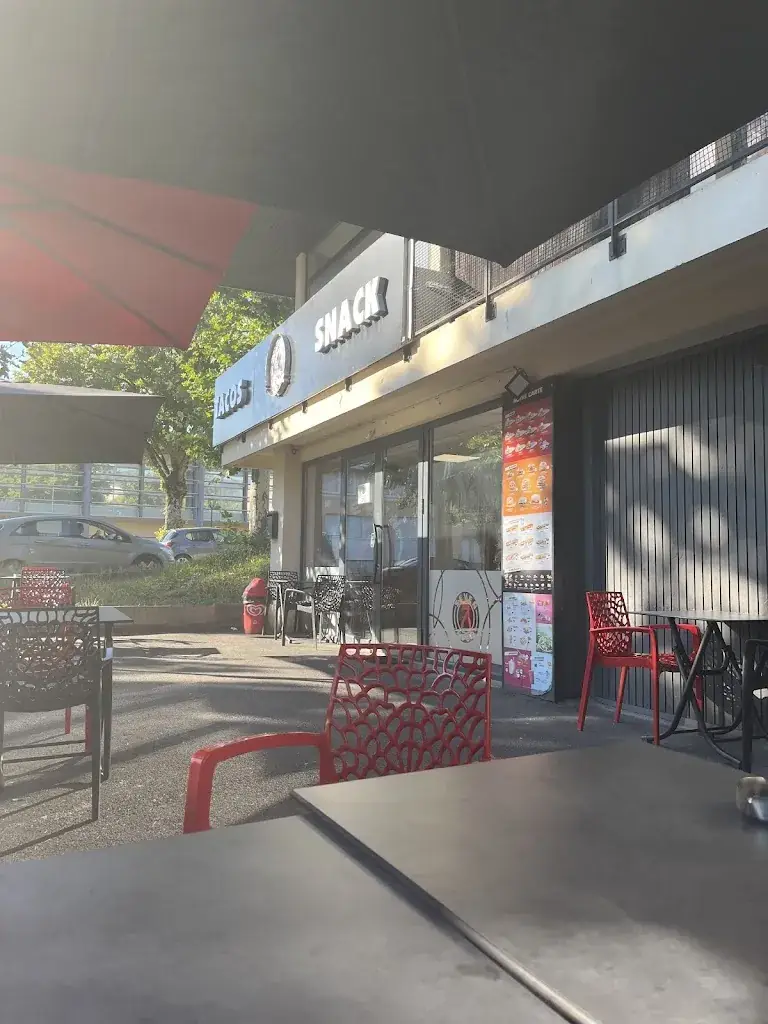 SEVEN FOOD restaurant in Saint-Julien-en-Genevois