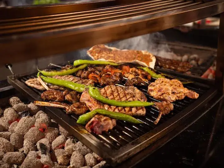 Chalet Grill_Saint-Julien-en-Genevois_slider_image_3