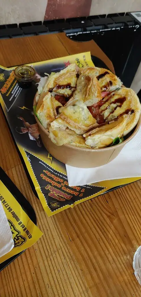 Victor Simoes_Crazy Burger saint just saint rambert_Saint-Just-Saint-Rambert_review