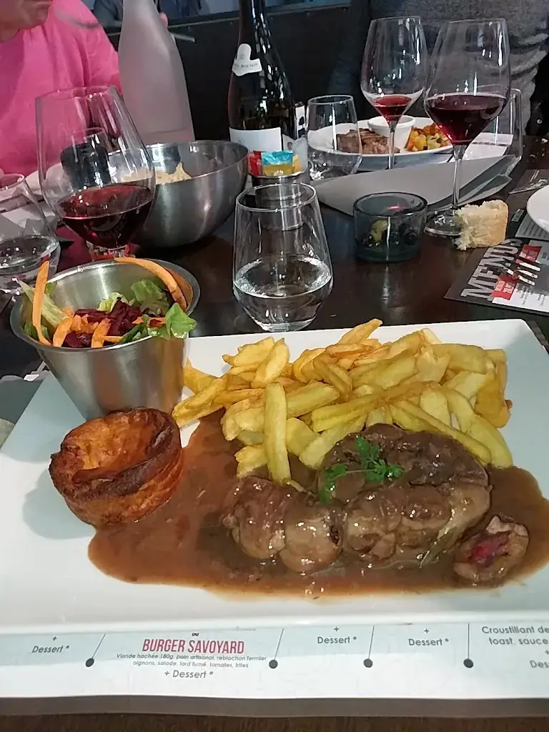 Brasserie de l'Industrie_Saint-Just-Saint-Rambert_slider_image_2