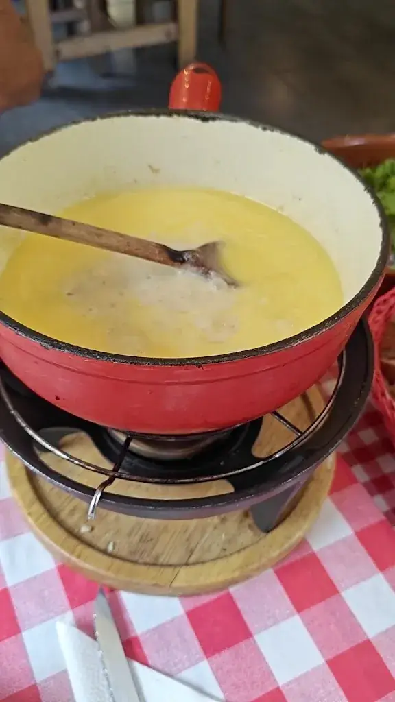 Helen E_Le Vieux Logis_Saint-Jorioz_review