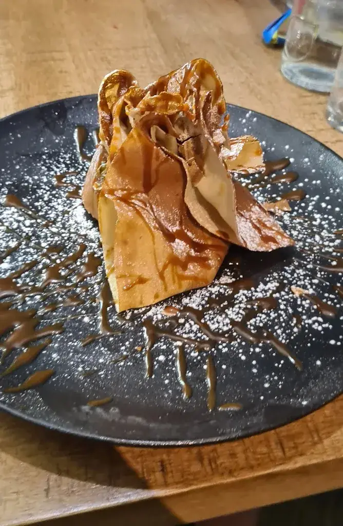 Wilfred Mee_Crêperie Les Filles en A_Saint-Jorioz_review