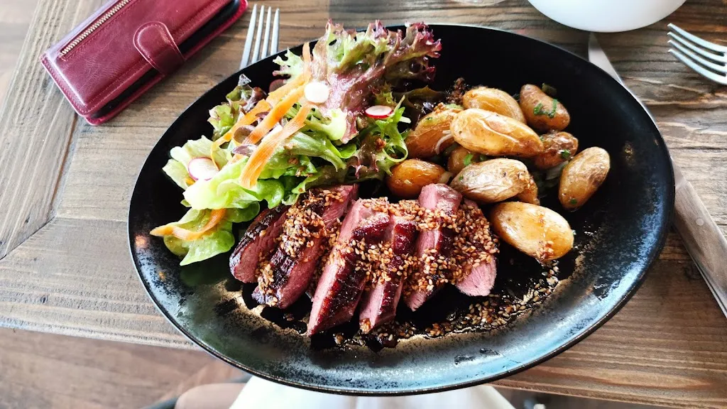 Franck Maure_La villa St l'ô_Saint-Laurent-sur-Saône_review