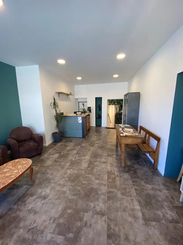 Le QG Restaurant_Saint-Just-Malmont_slider_image_3