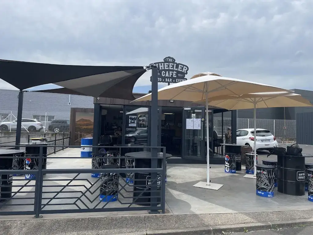 CARINE HÉRAIL_The Wheeler Café_Aubière_review