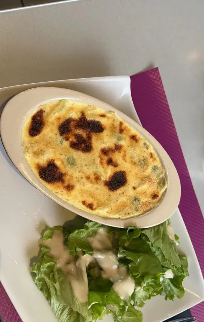 Kim Bar Resto restaurant in Saint-Laurent-de-Mure