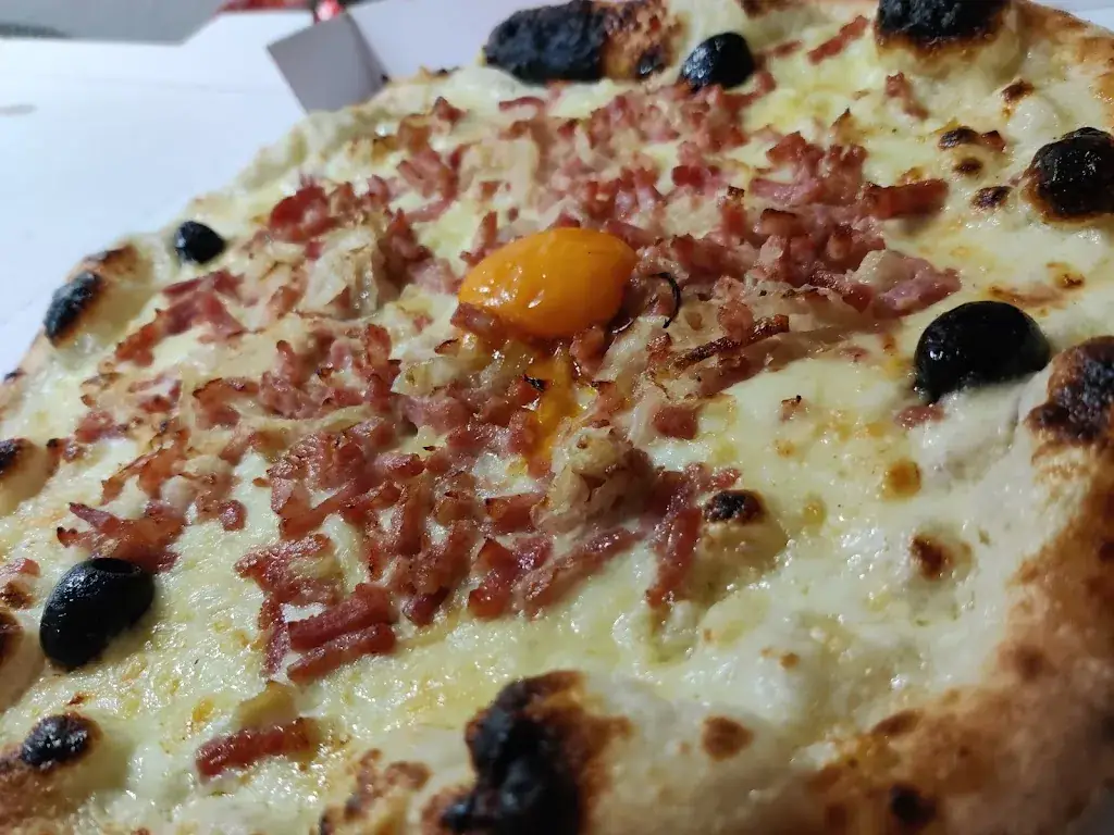 Alexia_Pizza de JP et Lolo_Saint-Laurent-de-Mure_review