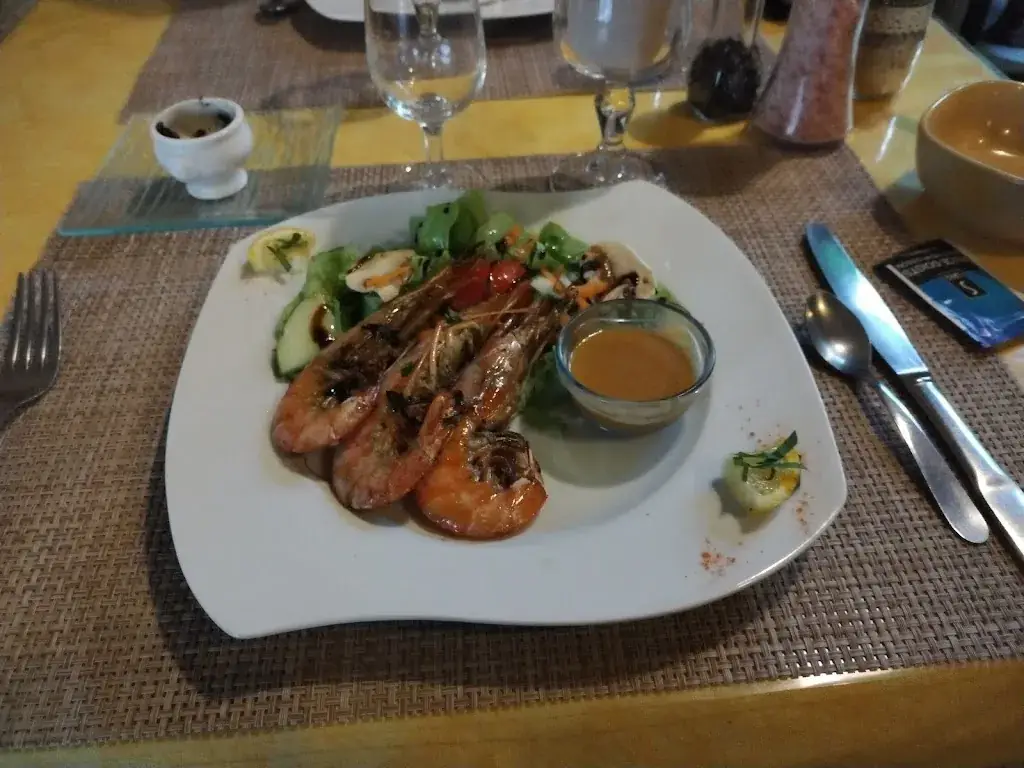 Chloe Mattei_Auberge de Lagernate_Saint-Just-d'Ardèche_review