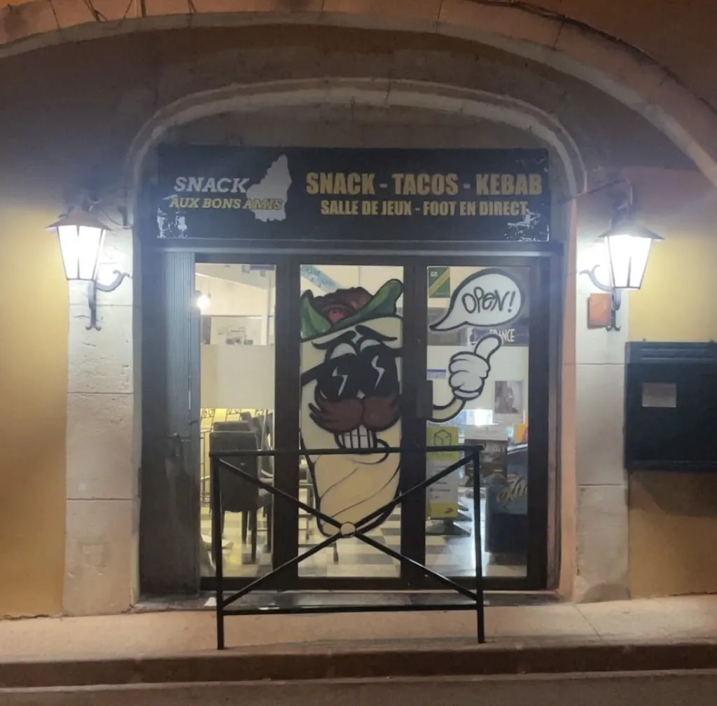 Snack Aux Bons Amis restaurant in Saint-Just-d'Ardèche