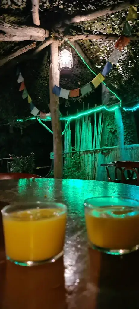 angiee 59_Guinguette Au P'tit Bonheur_Saint-Just-d'Ardèche_review