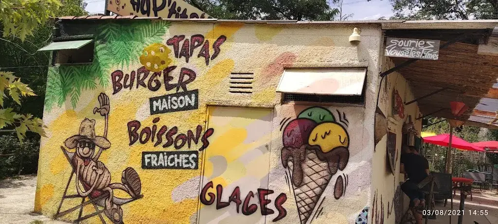 Guinguette Au P'tit Bonheur restaurant in Saint-Just-d'Ardèche