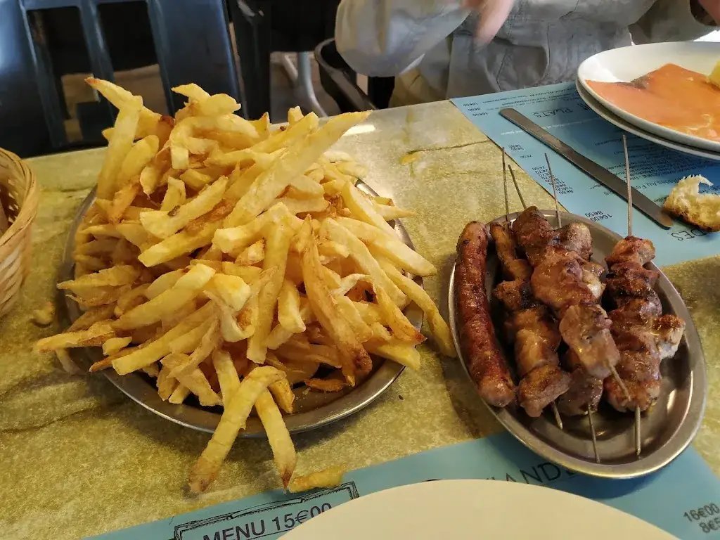 Les Flots Bleus_Saint-Just-d'Ardèche_slider_image_2