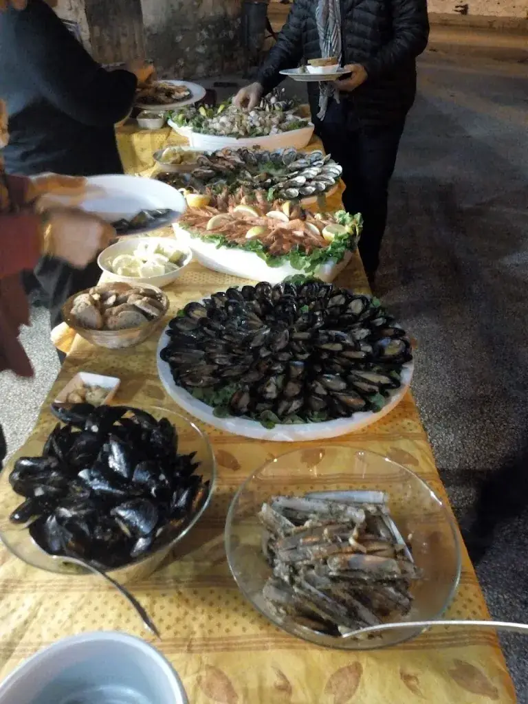 Menu_HOTEL RESTAURANT DE LA TOUR_Saint-Just-d'Ardèche_immagine_4