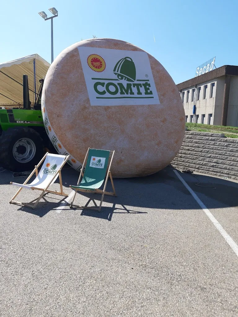 CHEESE LA COMBE DU VAL_Saint-Martin-du-Frêne_slider_image_2