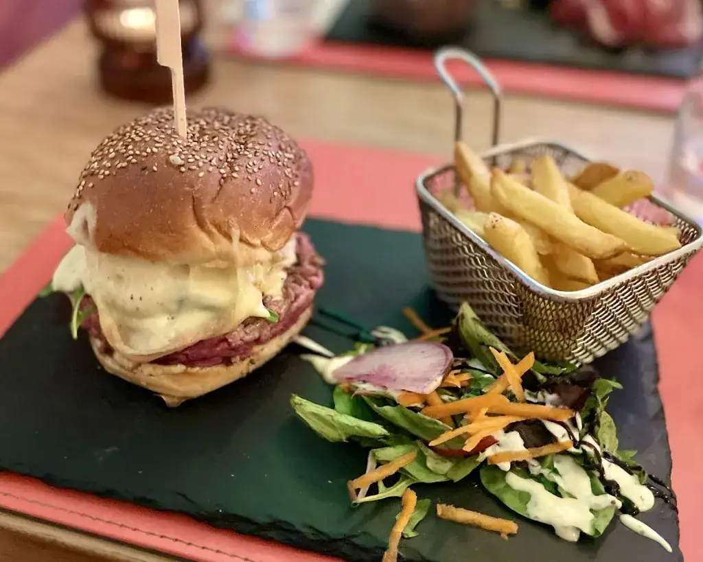 Sven Oliver_Chez Justin - Restaurant Bar à Cocktails_Fillière_review