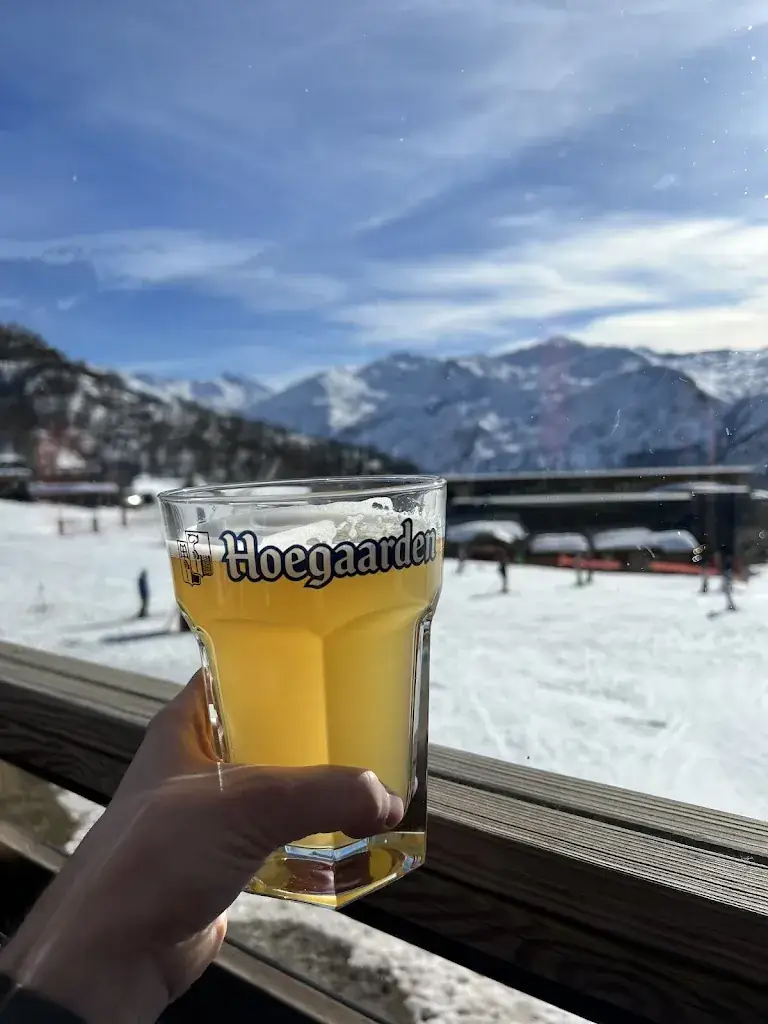 Konstantin Shulga_L’Eskis_Belleville_review