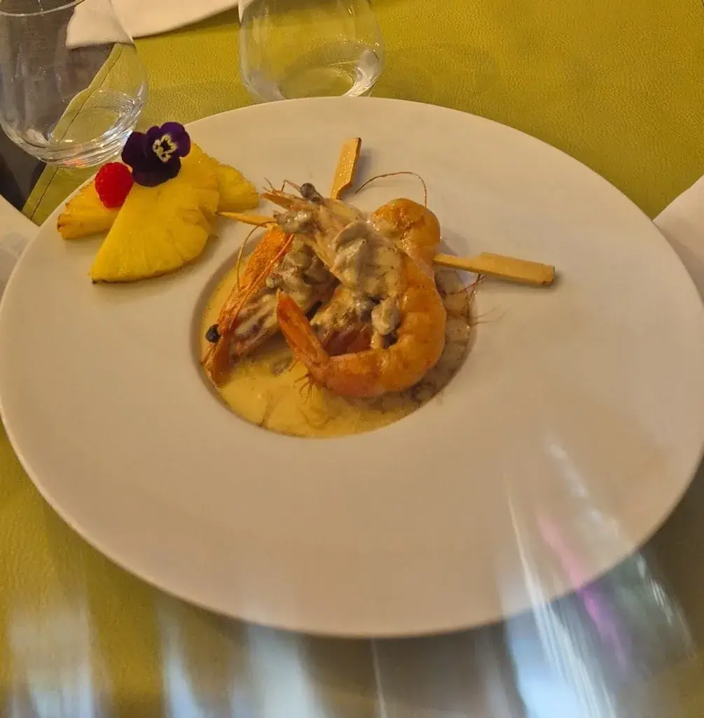 F Beaufils_Hôtel de Londres_Saint-Just-en-Chevalet_review