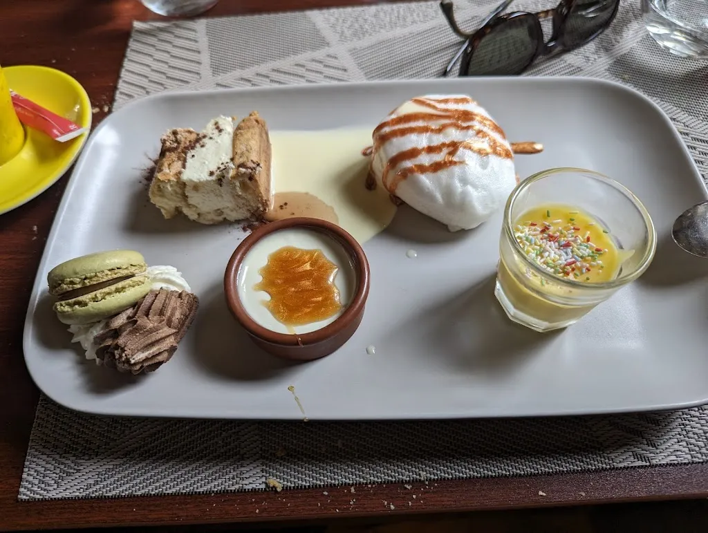 Nanou Rieunier_Le Relais d'Urfé_Saint-Marcel-d'Urfé_review