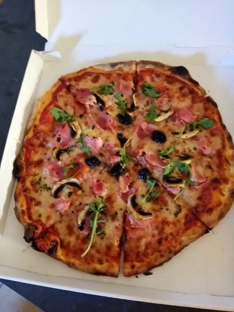 Corinne ROCCO_PEPE PIZZA_Saint-Martin-de-Valamas_recensione