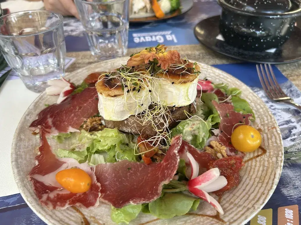 Brasserie Le Saint Antoine_Saint-Jean-de-Maurienne_slider_image_2