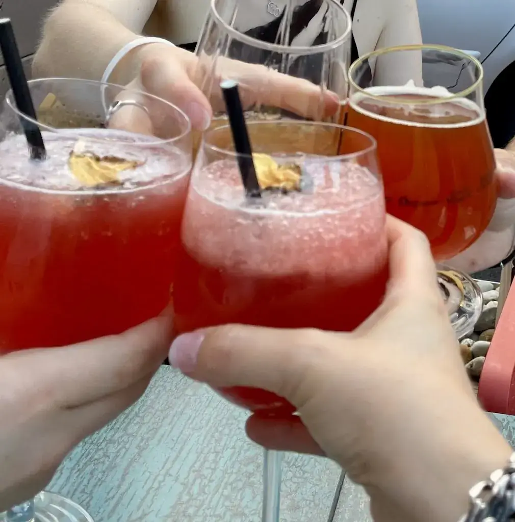 Valérie COSTE_QUAI 63 entre terre & mer_Clermont-Ferrand_review