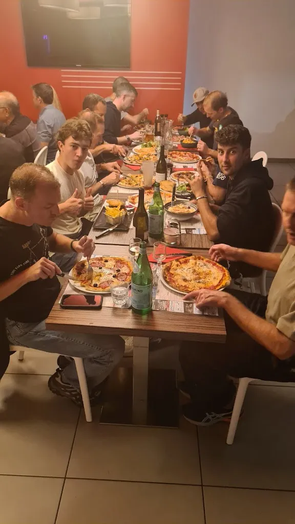 K Cluff_Le Sun_Saint-Jean-de-Maurienne_reseña