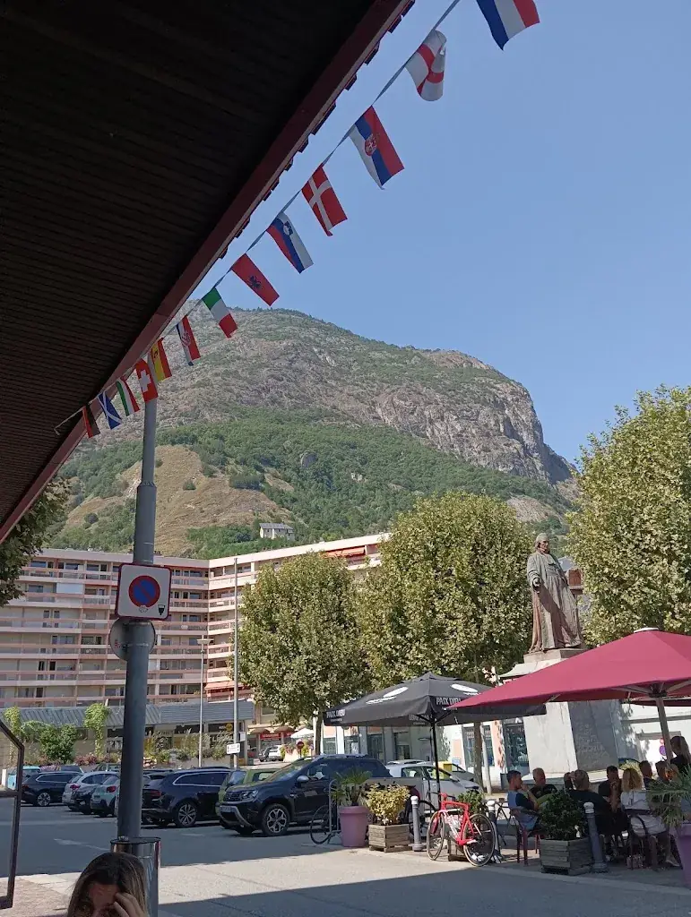 CARTEMAN CAFÉ BAR_Saint-Jean-de-Maurienne_slider_image_3