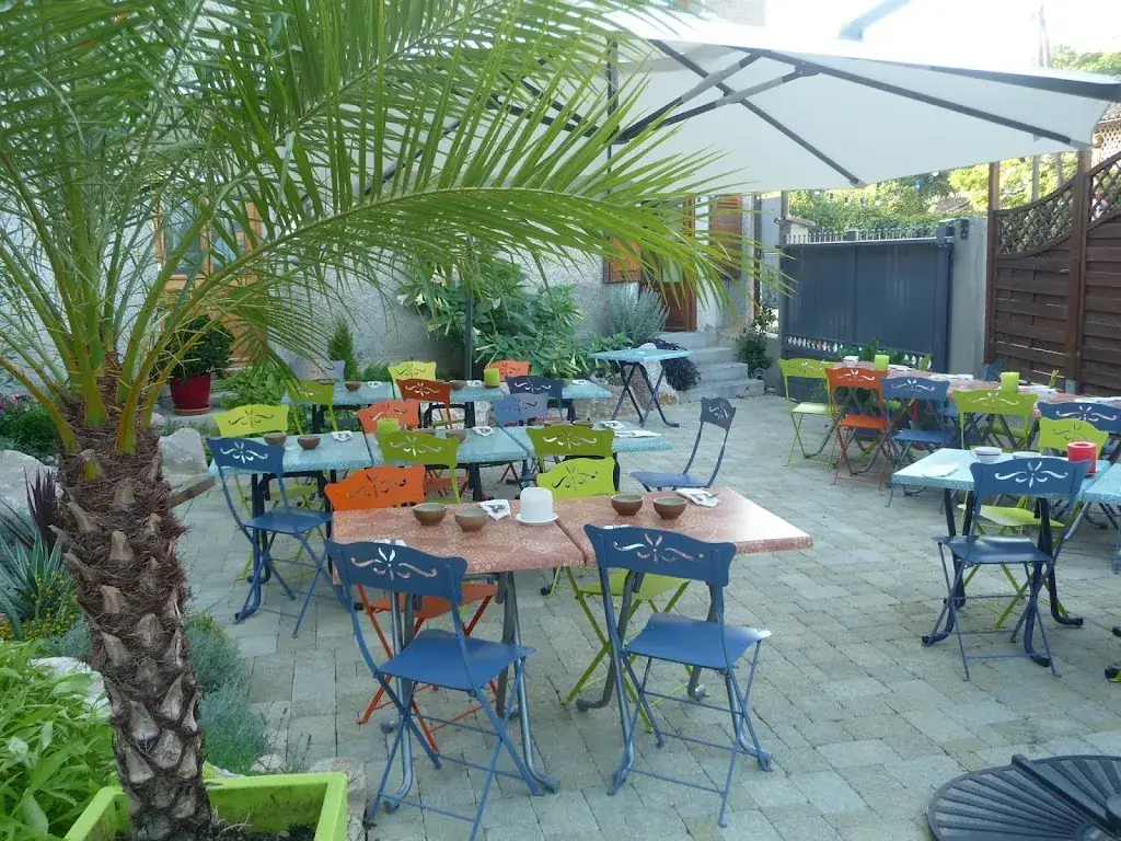 Crêperie du Port-Galland restaurante en Saint-Maurice-de-Gourdans