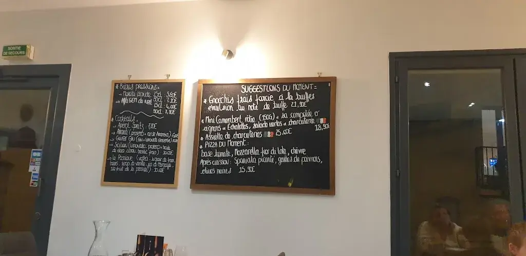 Aurélie M_Amanti Pizzeria Restaurant_Saint-Maurice-de-Gourdans_review