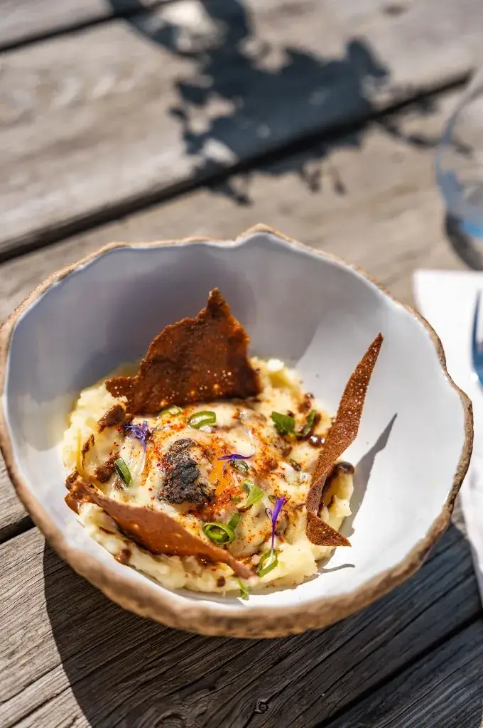 Restaurant Le Montagnard_Belleville_slider_image_3